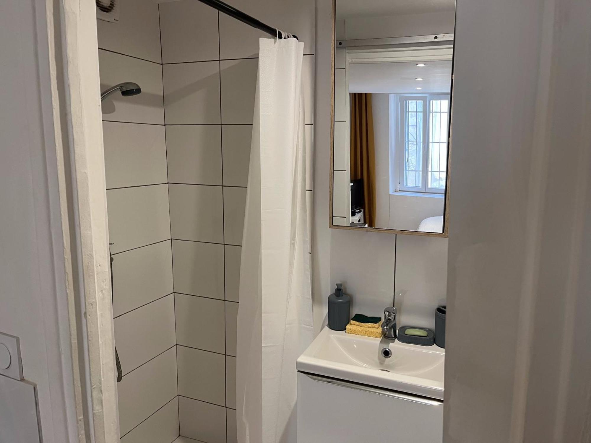 Studio Equipe Confort Proche De Toutes Commodites La Seyne-sur-Mer Buitenkant foto